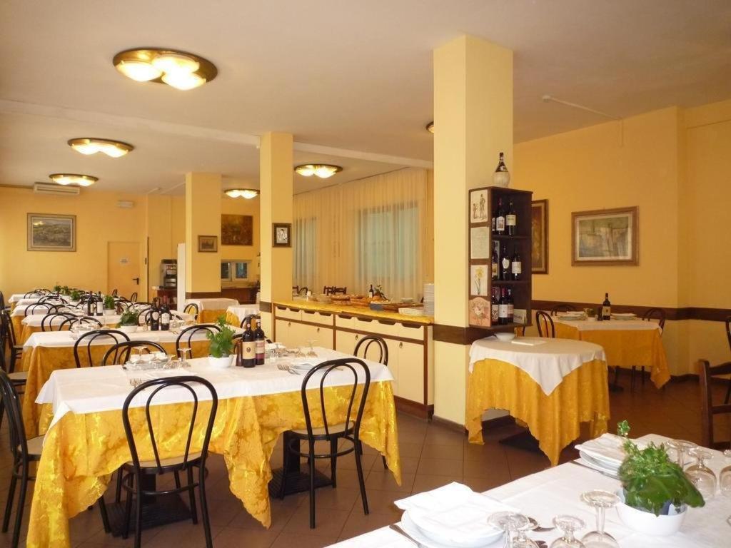 וירג'יו Hotel Stella D'Italia מראה חיצוני תמונה