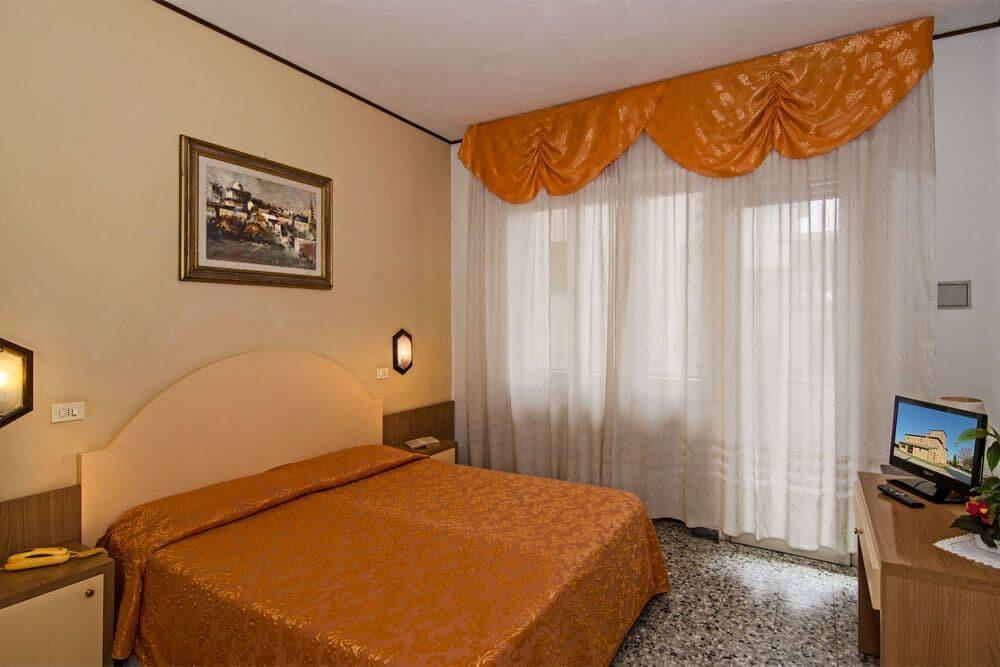 וירג'יו Hotel Stella D'Italia מראה חיצוני תמונה