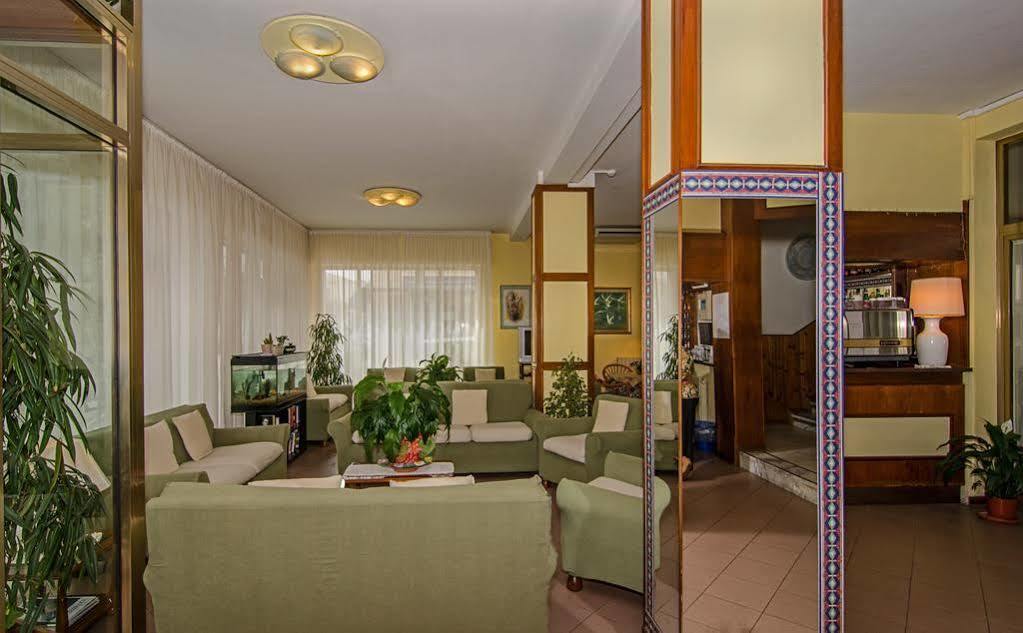 וירג'יו Hotel Stella D'Italia מראה חיצוני תמונה